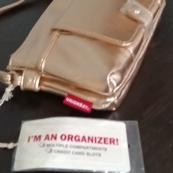 NWT UNIONBAY Organizer Crossbody Purse Rose Gold Vegan Leather - Picture 9 of 13